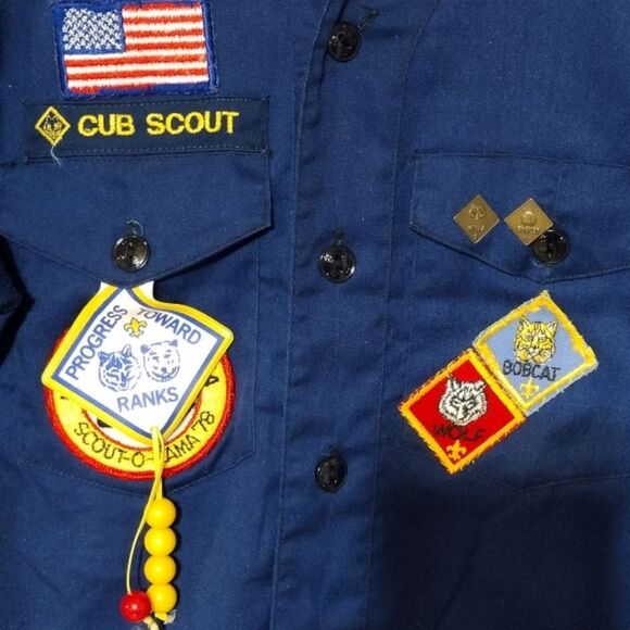 Boys Youth Vintage 1980's Cub Scout BSA Long Sleeve Uniform Shirt W/ Patches! - Picture 3 of 16
